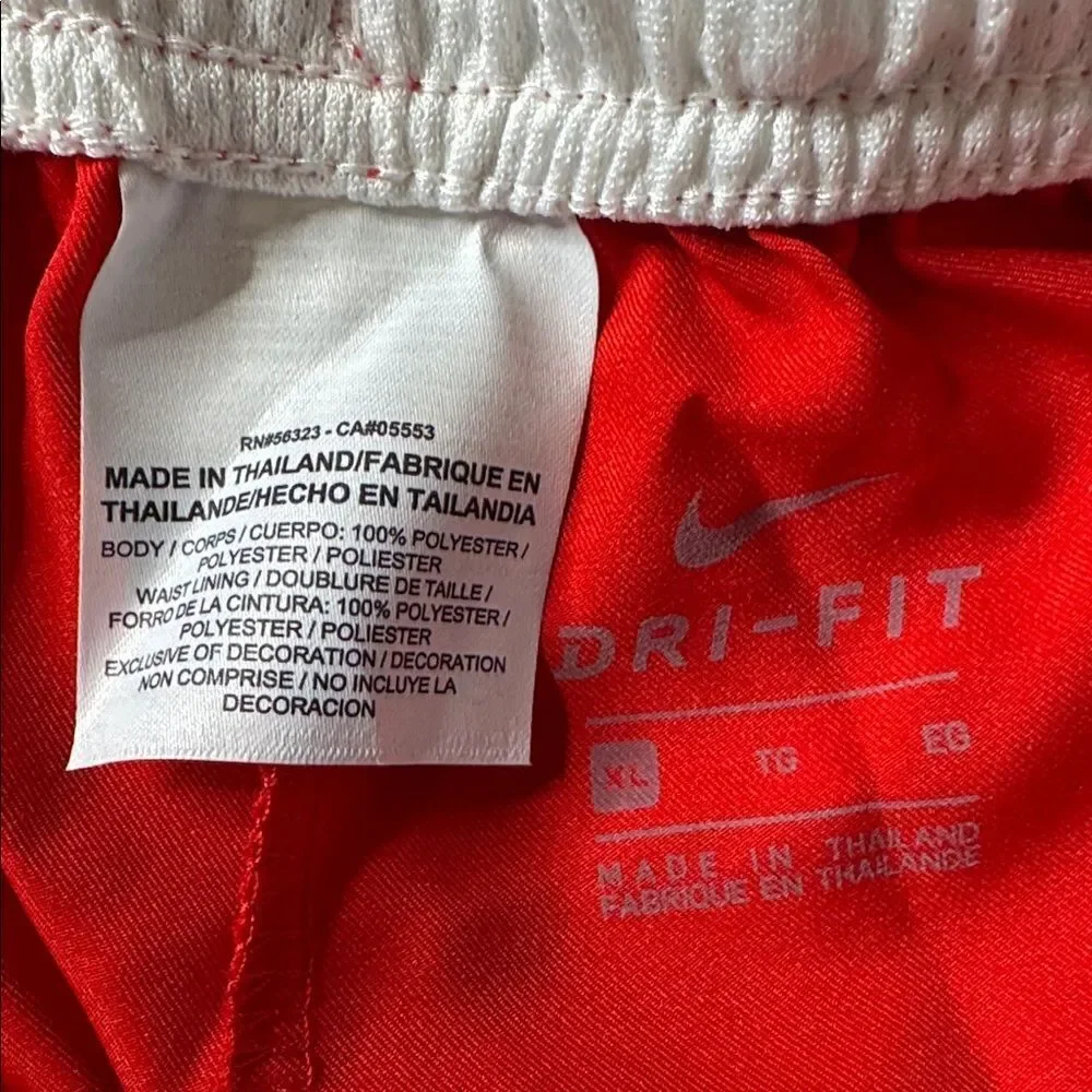 Nike Youth Unisex Red Sport Shorts Dry 894129-657 Size XL NWT